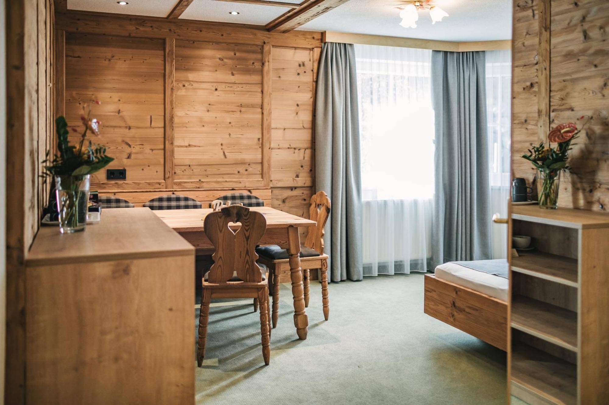 Arlen Lodge Hotel Inkl Premium Karte Im Sommer Sankt Anton am Arlberg Extérieur photo